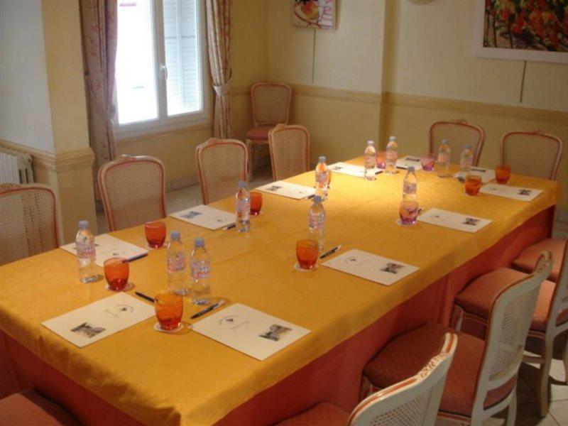 ארל Hotel Mireille מראה חיצוני תמונה