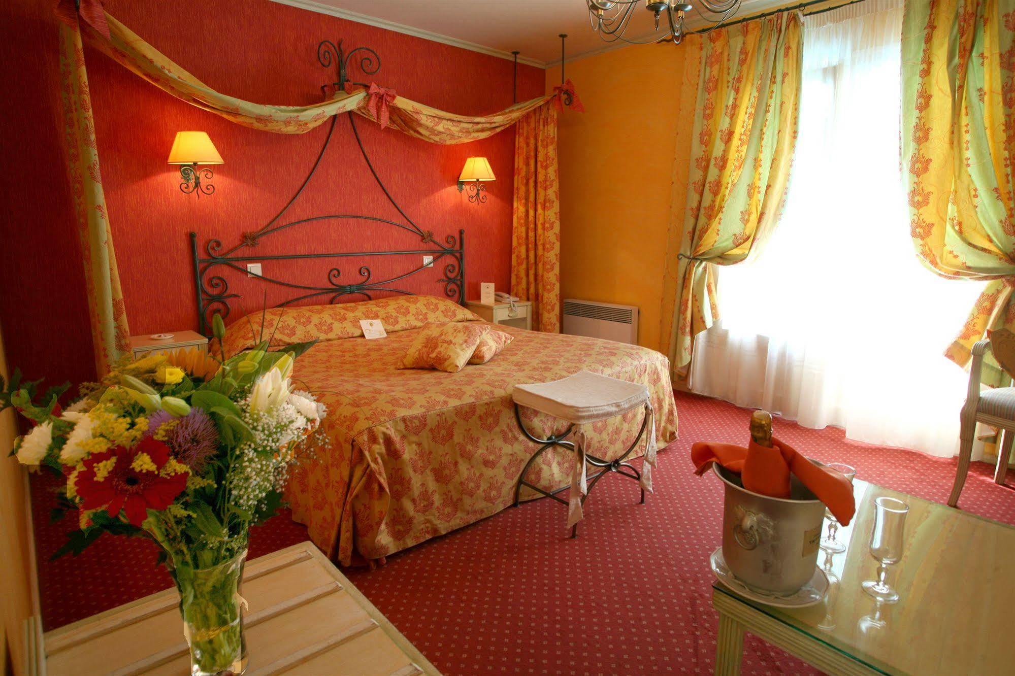 ארל Hotel Mireille מראה חיצוני תמונה