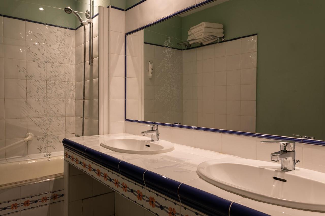 ארל Hotel Mireille מראה חיצוני תמונה
